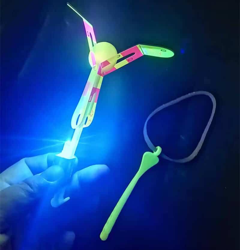 LED light up spinning copter toy